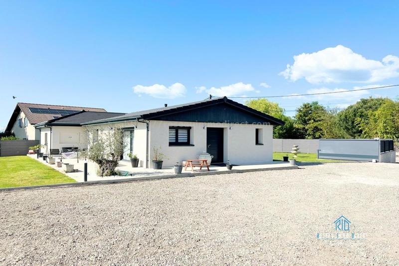 Maison traditionnelle - 147 m² - 5 pièces