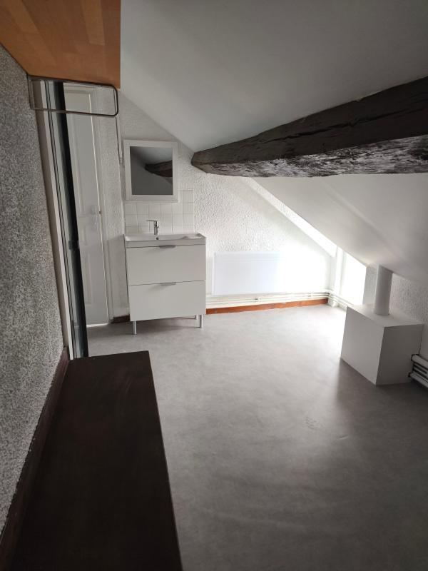 Studio - 28 m² - 1 pièce