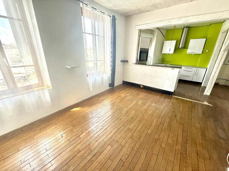 Maison - 163 m² - 9 pièces