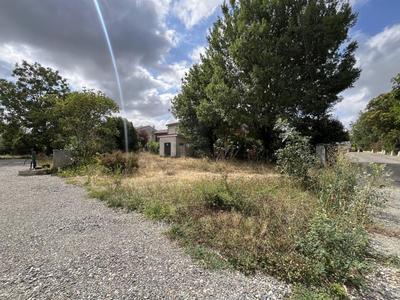 Terrain constructible - 781 m²