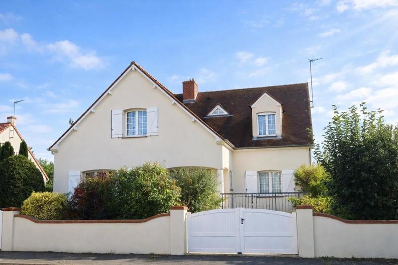 Maison - 184 m² - 6 pièces