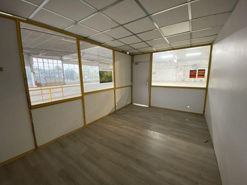 Local commercial - 1 000 m² - 2 pièces