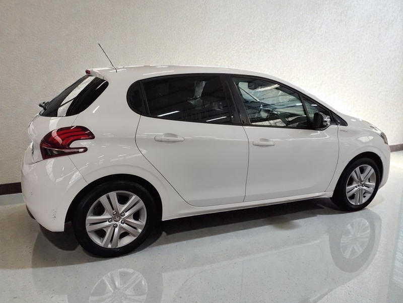 Peugeot 208 1.2 Thp 82 Style 5p