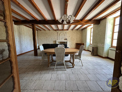 Maison - 176 m² - 6 pièces