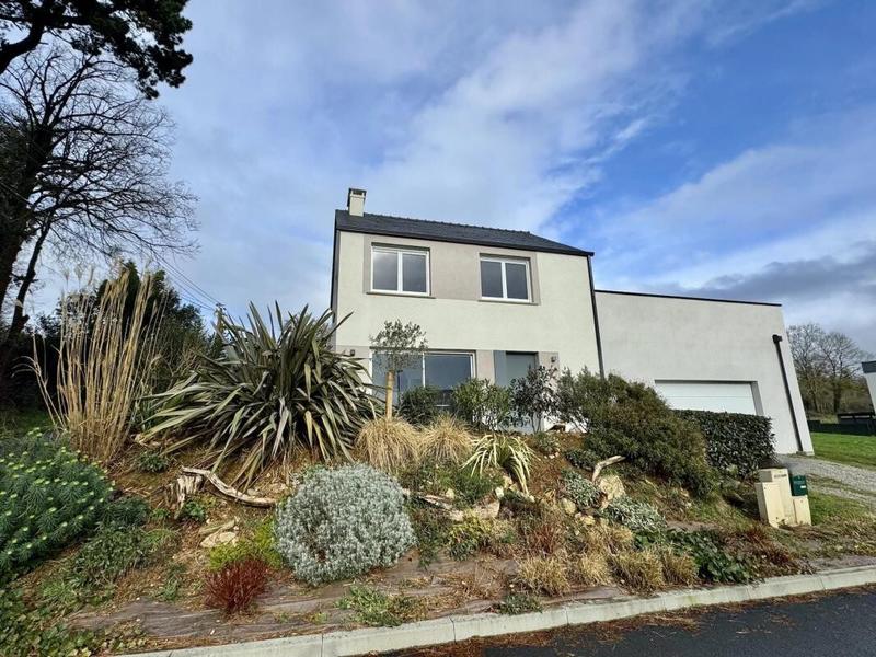 Maison - 111 m² - 5 pièces