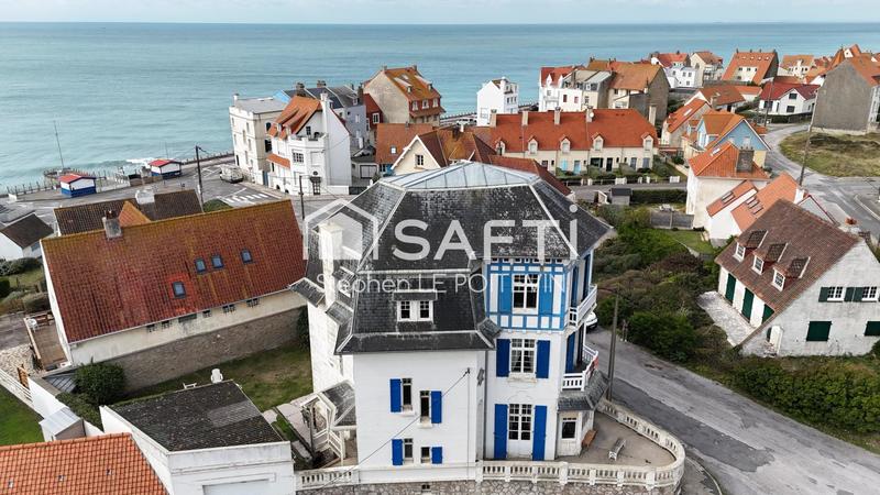 Maison - 272 m² - 12 pièces