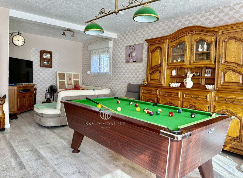 Maison - 206 m² - 9 pièces