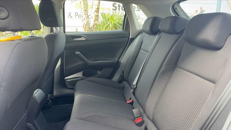 Volkswagen Polo 1.0 75 Confortline