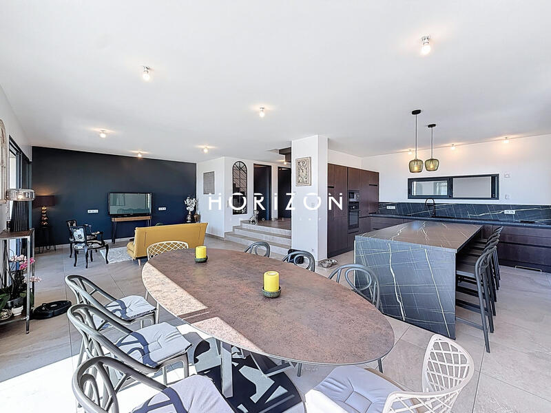 Maison - 133 m² - 4 pièces