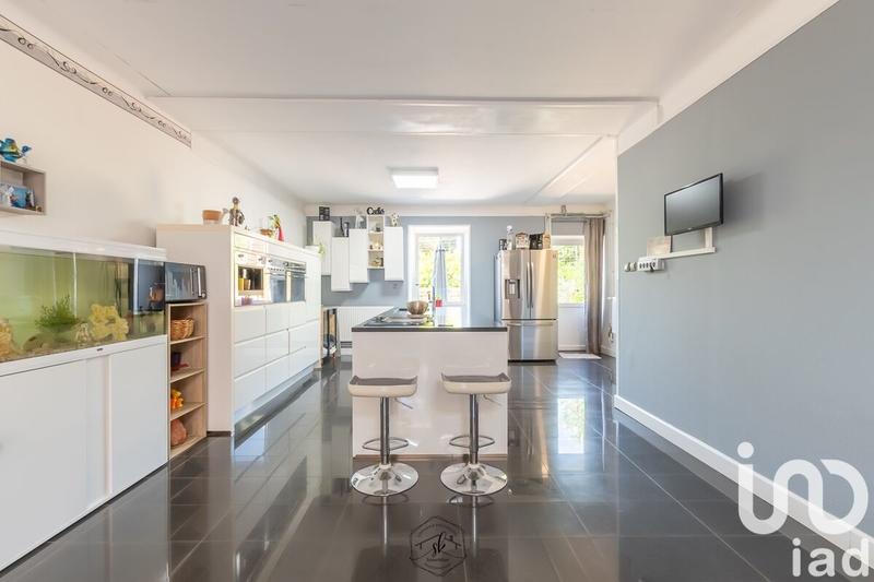 Maison - 340 m² - 13 pièces