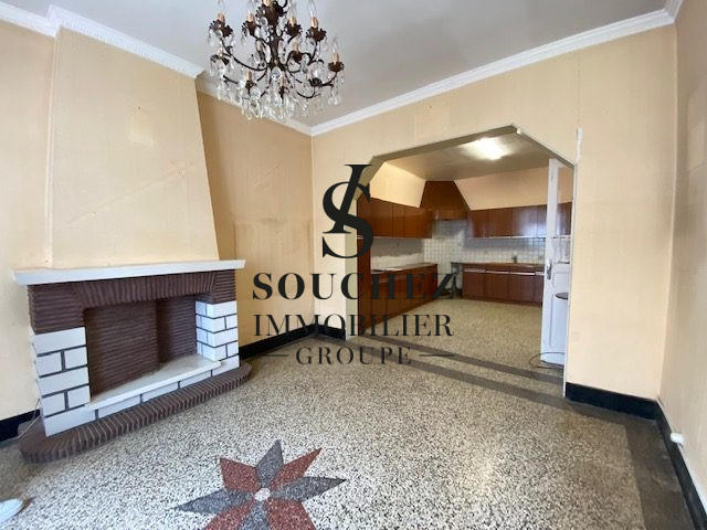 Maison traditionnelle - 168 m² - 9 pièces