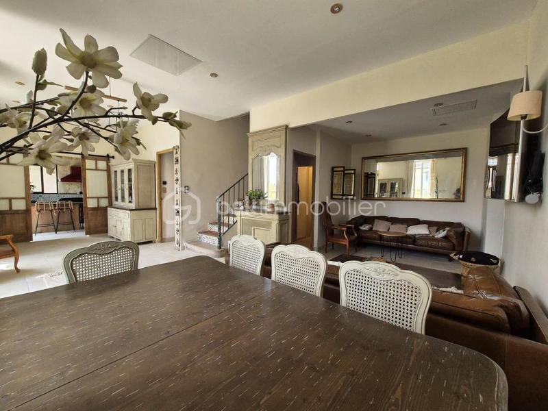Mas - 210 m² - 8 pièces