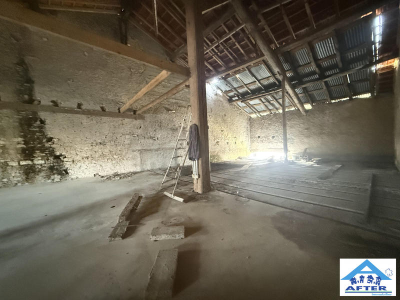 Maison ancienne - 300 m² - 2 pièces