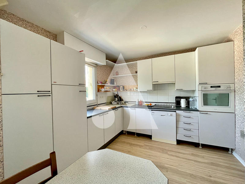 Appartement - 117 m² - 6 pièces