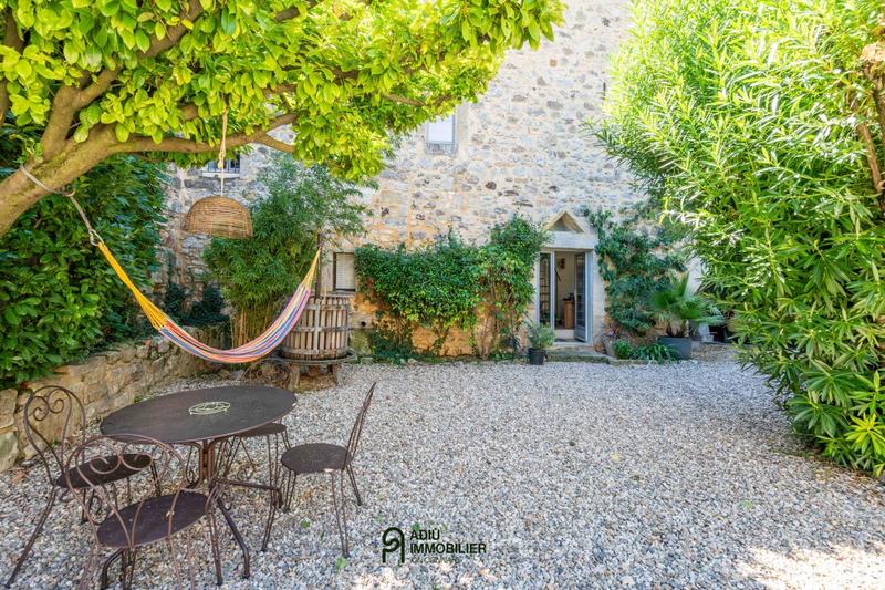 Maison de ville - 268 m² - 10 pièces