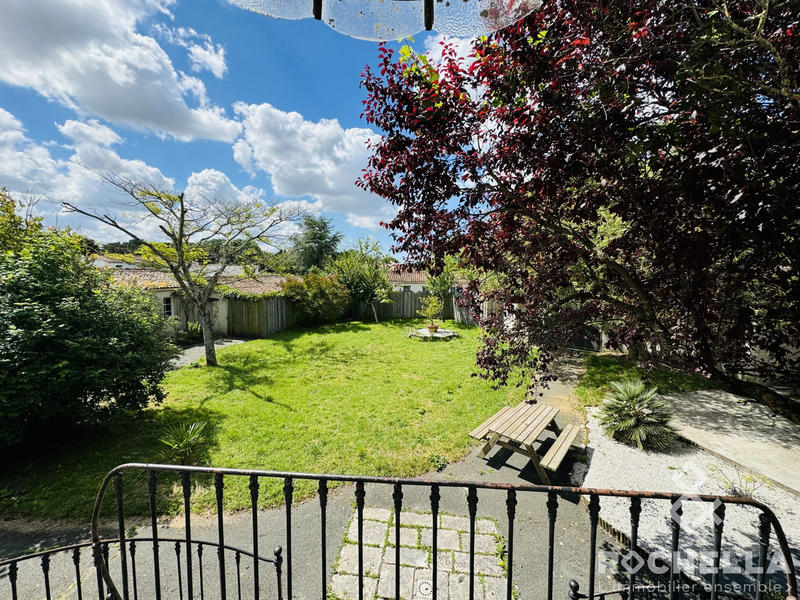 Maison - 365 m² - 10 pièces