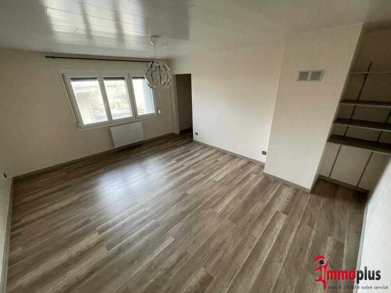 Maison - 196 m² - 7 pièces