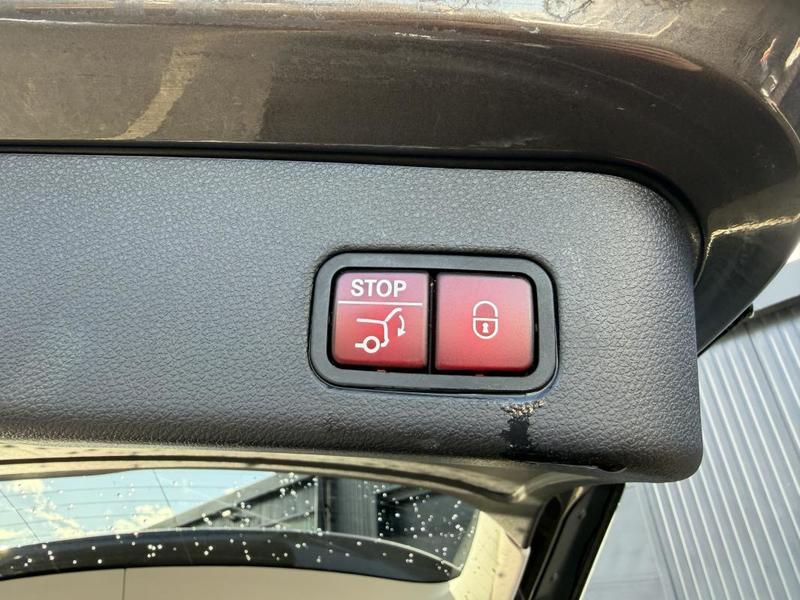 Mercedes Ml 350 Classe m I 305 Cv V6 Bva 7g-Tronic Plus Feux Led / Camera Toit Pano