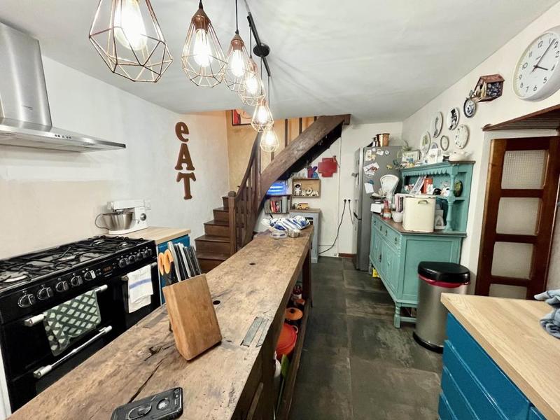 Propriété - 149 m² - 7 pièces