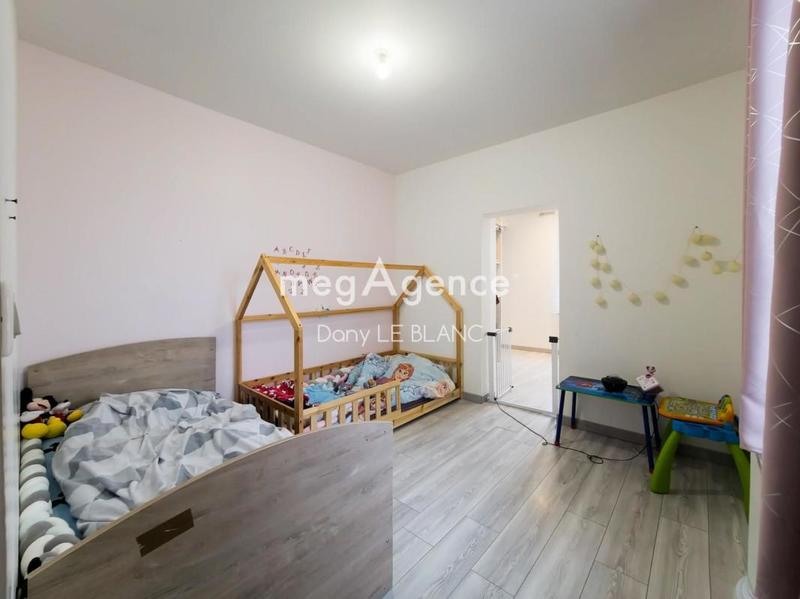 Maison - 147 m² - 9 pièces