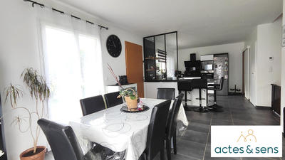 Maison - 106 m² - 5 pièces