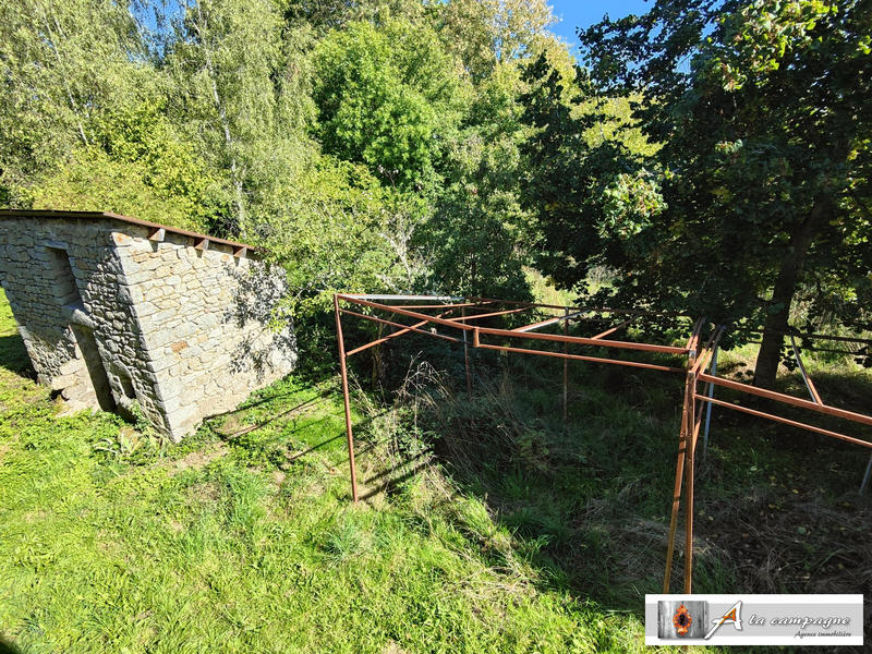 Maison ancienne - 101 m² - 8 pièces