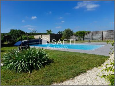 Maison - 305 m² - 12 pièces