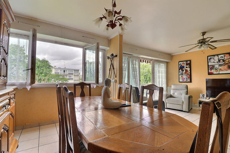 Appartement - 79 m² - 4 pièces