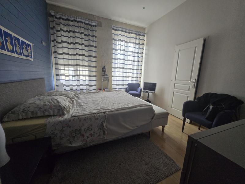 Maison - 198 m² - 7 pièces