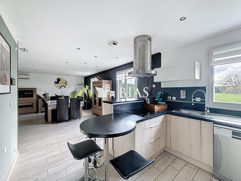 Maison - 151 m² - 4 pièces