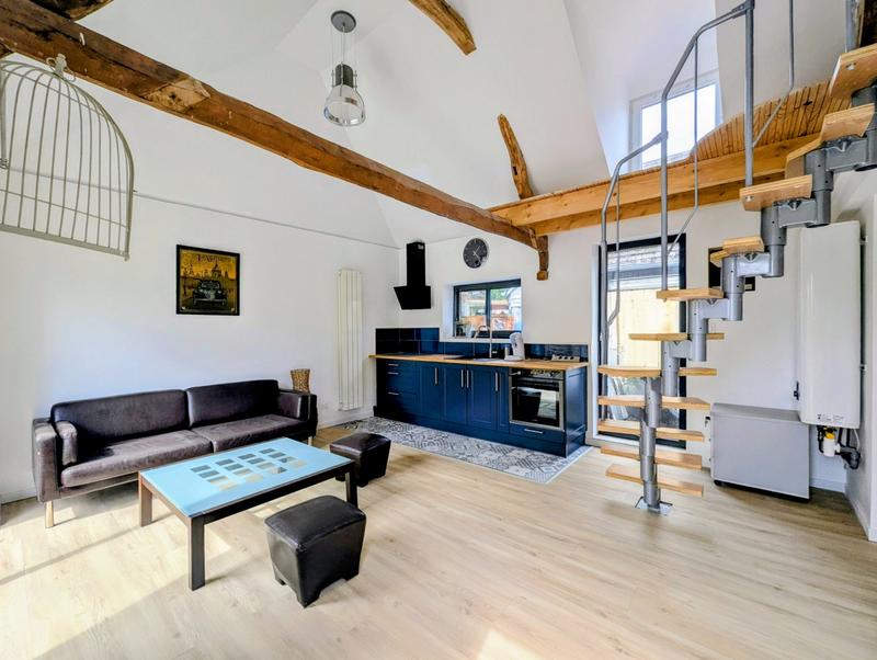 Maison - 200 m² - 8 pièces