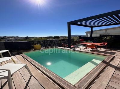 Maison - 92 m² - 4 pièces