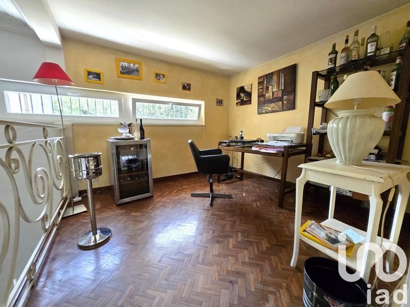 Maison - 228 m² - 6 pièces