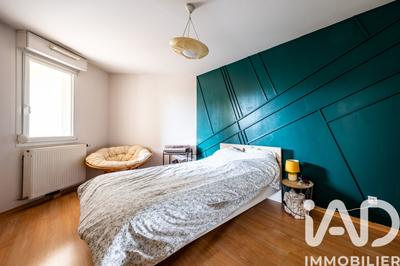 Appartement - 90 m² - 2 pièces