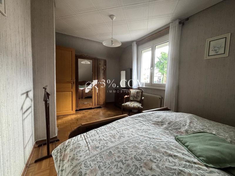 Maison - 95 m² - 5 pièces