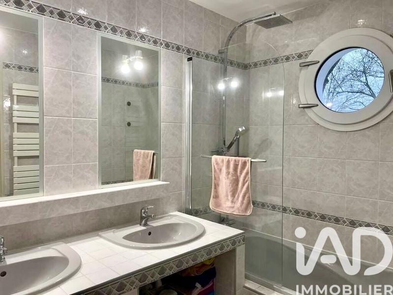 Maison - 98 m² - 5 pièces