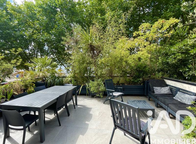 Maison - 195 m² - 7 pièces