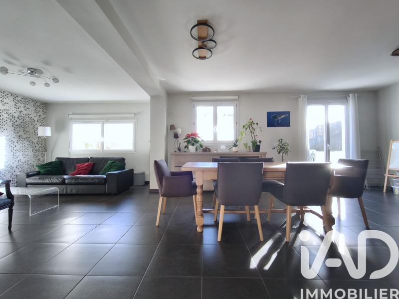 Maison - 139 m² - 6 pièces