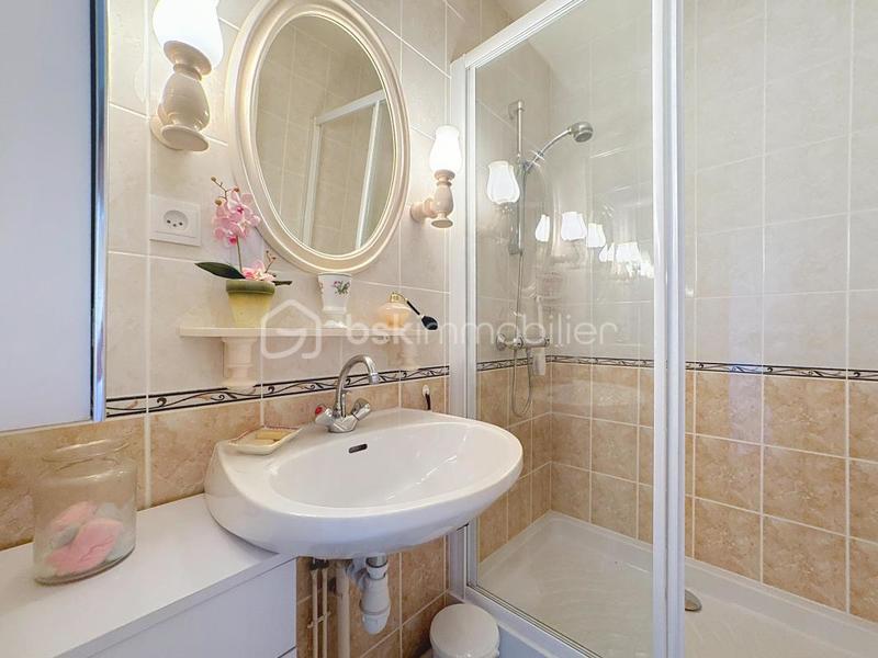 Appartement - 94 m² - 5 pièces