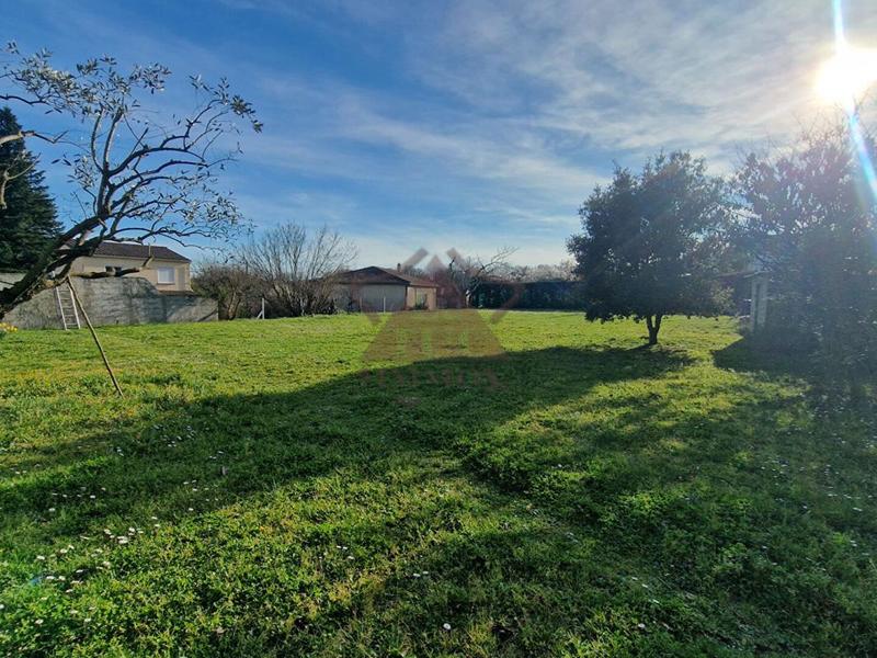 Maison traditionnelle - 190 m² - 9 pièces