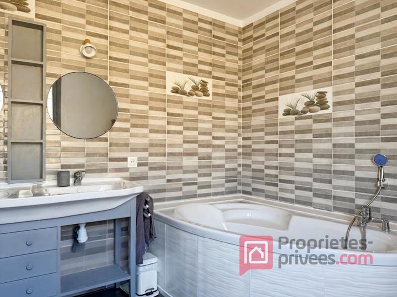 Maison - 190 m² - 8 pièces