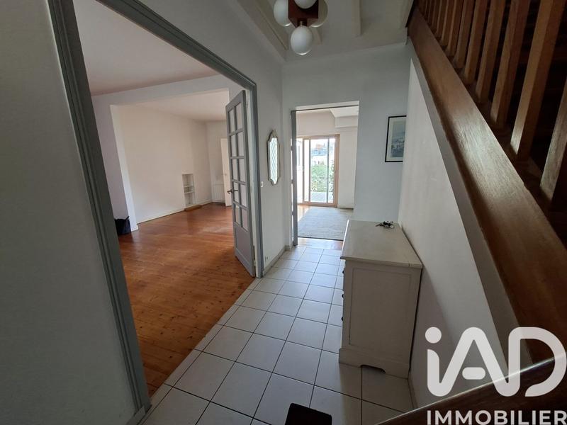 Maison - 185 m² - 7 pièces