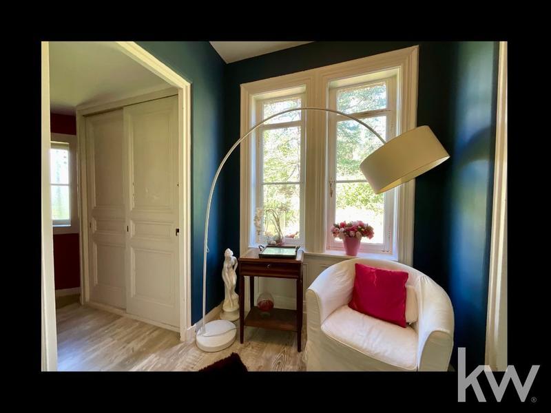 Maison - 445 m² - 9 pièces