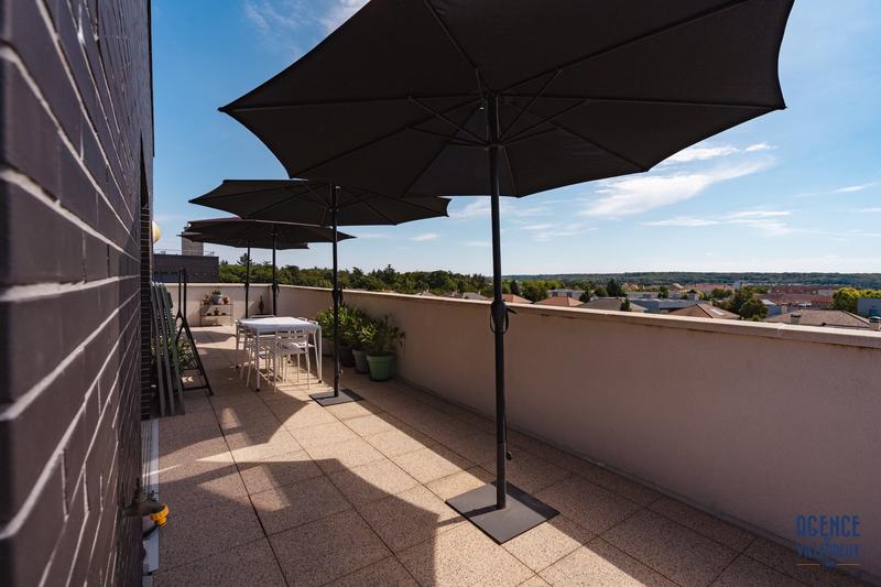 Appartement - 96 m² - 3 pièces