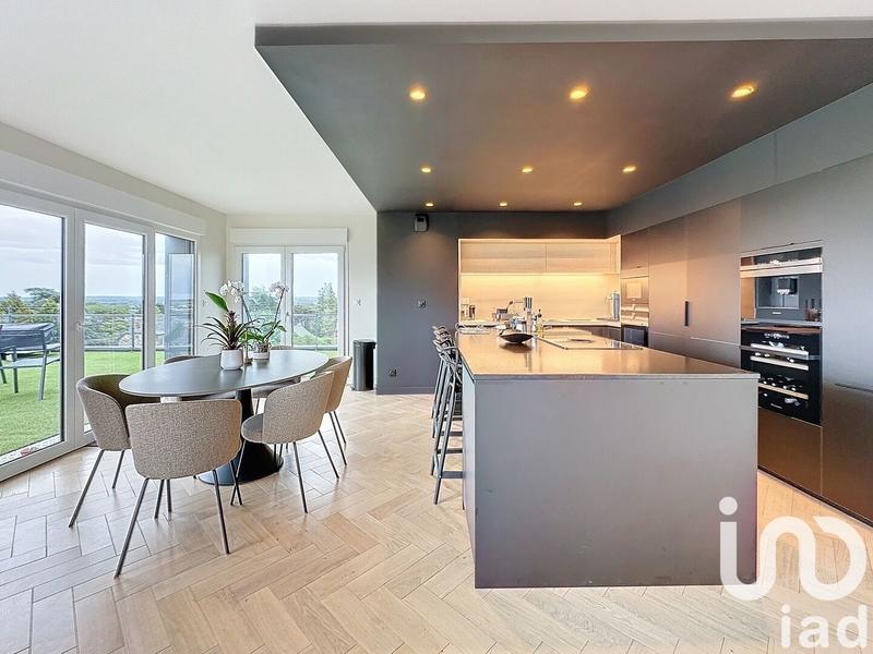 Appartement - 120 m² - 5 pièces