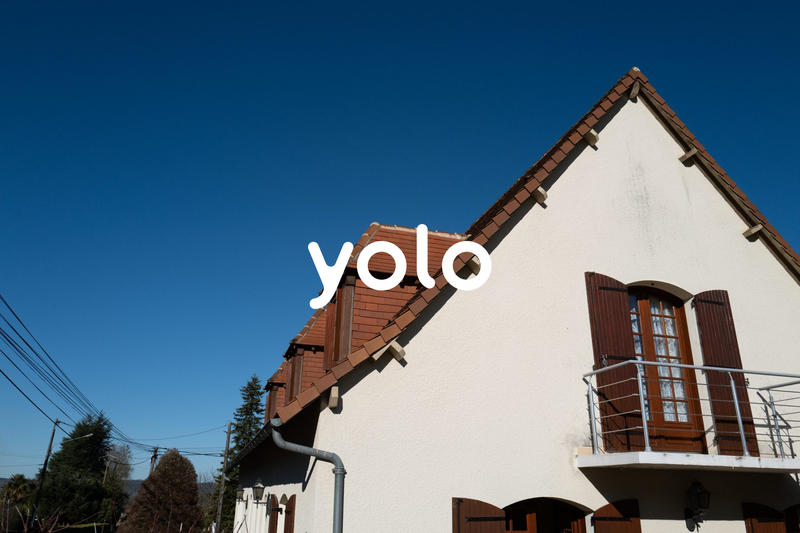 Maison traditionnelle - 144 m² - 6 pièces