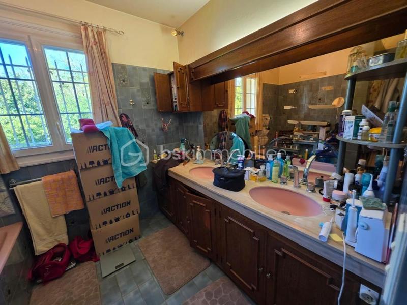 Maison - 185 m² - 7 pièces