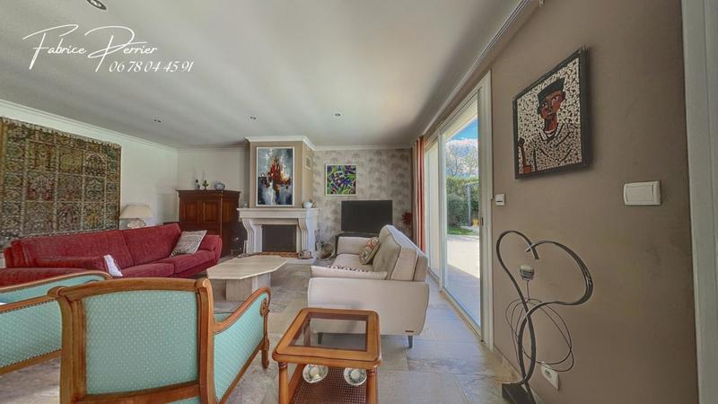 Maison - 147 m² - 6 pièces