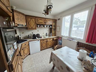 Maison - 88 m² - 6 pièces