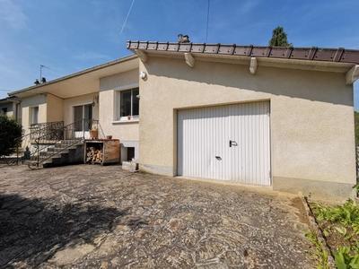 Maison - 90 m² - 5 pièces